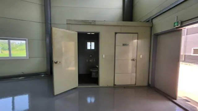 청주시 흥덕구 강내면 사곡리 2차선 바로 진입·약 278평 공장