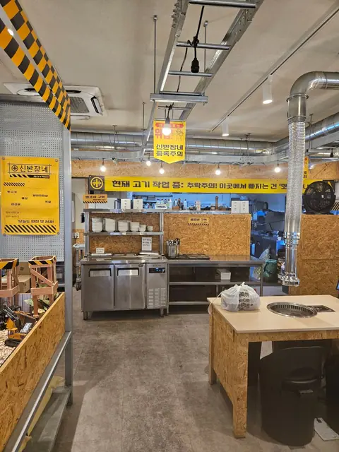 청주시 서원구 사창동 사창사거리 인근 1층 약 39평 음식점