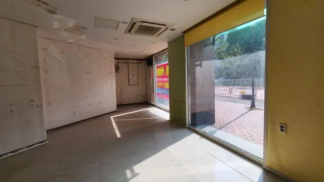 청주시 흥덕구 복대동 복대동 횡단보도 앞 약 10평 무권리 상가
