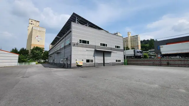 청주시 서원구 남이면 척북리 척북리 2개 동 전체·마당 전체 사용 공장