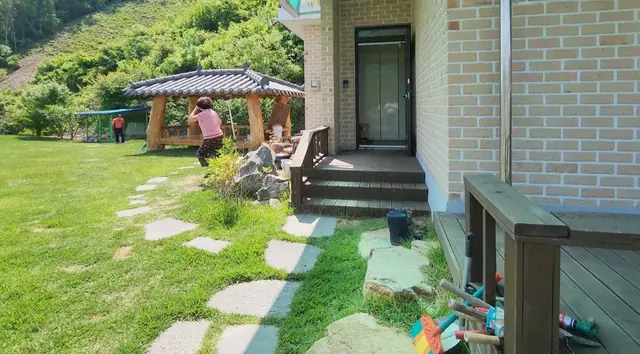 청주시 상당구 미원면 중리 미원면 잔디마당·텃밭 포함 전원주택