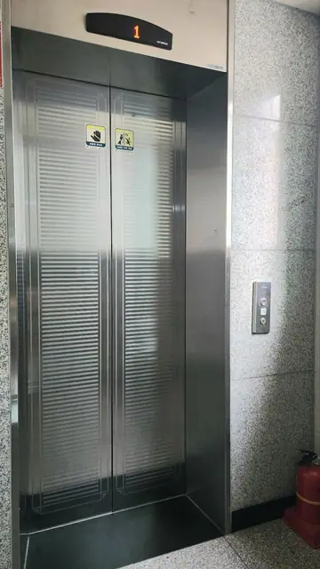 청주시 흥덕구 봉명동 봉명동 먹자골목 약 53평 2층 전체 상가