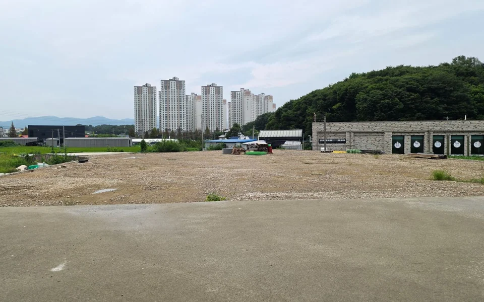 청주시 서원구 남이면 가마리 가마리 약 334평 공장용지·토목공사 일부 완료