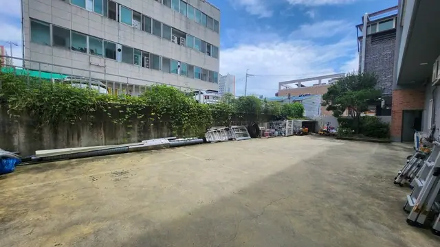 청주시 흥덕구 봉명동 봉명동 전용 화장실 있는 약 20평 1층 상가