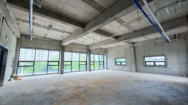 청주시 흥덕구 강서동 강서동 대로변 2층 전체 약 64평 사무실