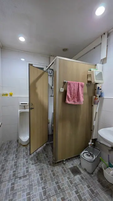 청주시 흥덕구 봉명동 봉명동 먹자골목 약 60평 대형 음식점