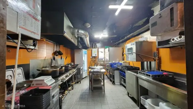 청주시 흥덕구 복대동 복대동 지웰시티 중심상권 약 50평 음식점