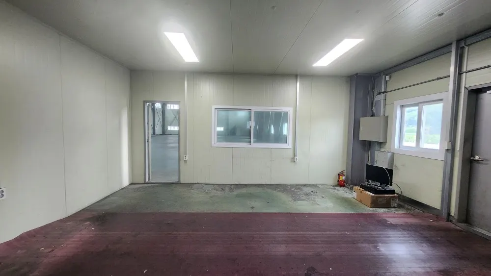 청주시 흥덕구 강내면 태성리 태성리 약 294평·내부 사무실 있는 공장