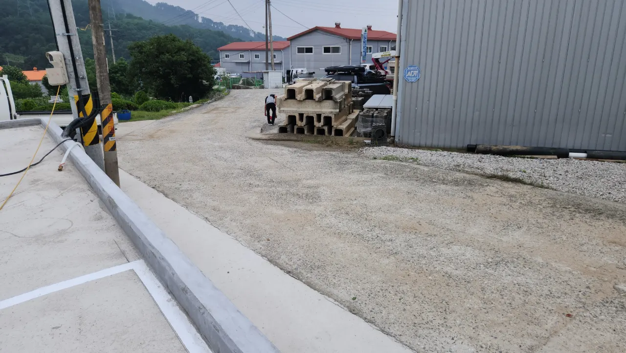 청주시 서원구 남이면 척산리 척산삼거리 인근 약 83.5평 제조업소 매매