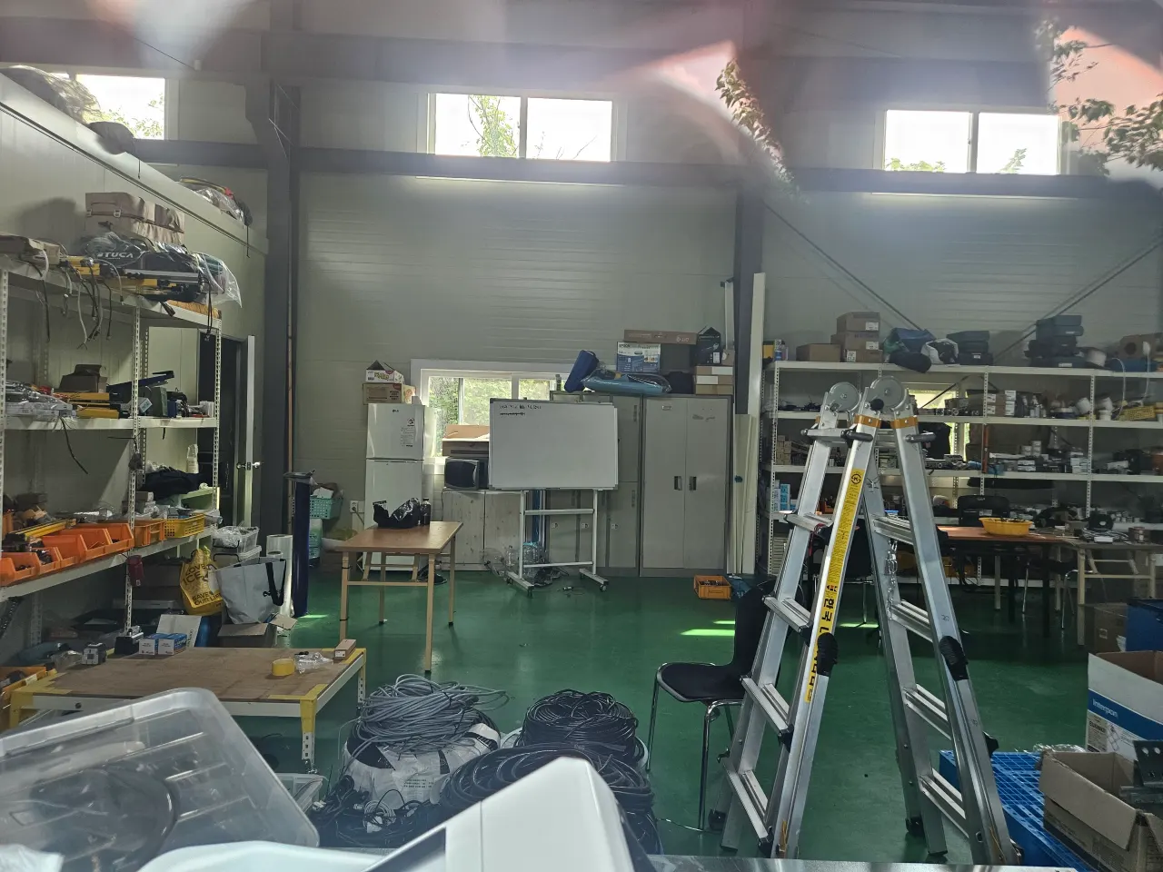 청주시 청원구 오창읍 후기리 후기리 약 56평·지붕 태양광 제조업소 매매